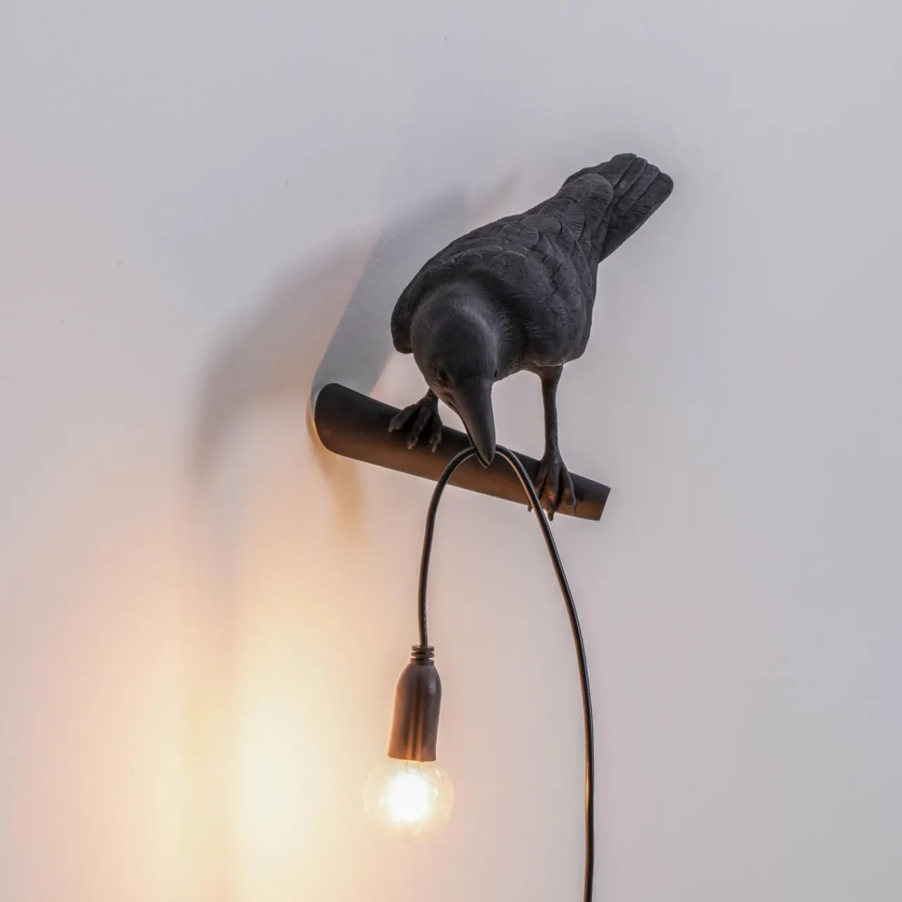 applique_dco_led_bird_lamp_vue_gauche_noire_4.webp SELETTI Applique déco LED Bird Lamp, vue gauche, noire^ Lampes Décoratives