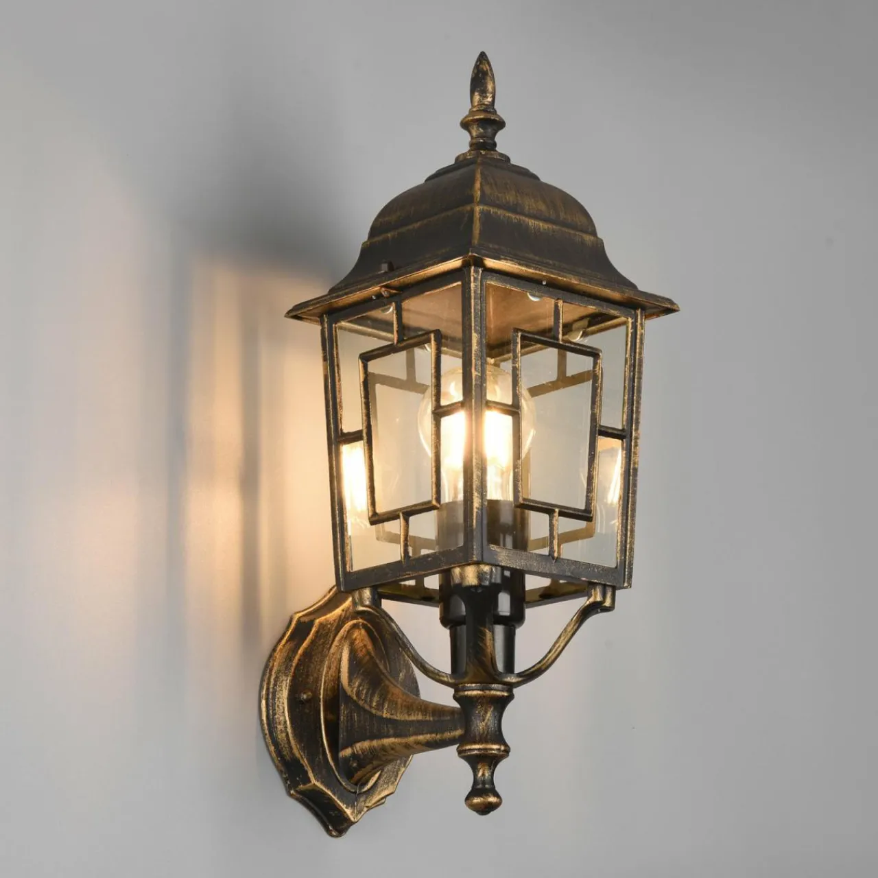 applique_dextrieur_volturno_douille_en_haut_couleur_rouille_antique_2.webp Trio Lighting Applique d'extérieur Volturno, douille en haut, couleur rouille antique^ Luminaires De Terrasse