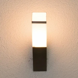 Lindby Applique extérieure oblique Lorian en inox^ Appliques Murales Extérieures