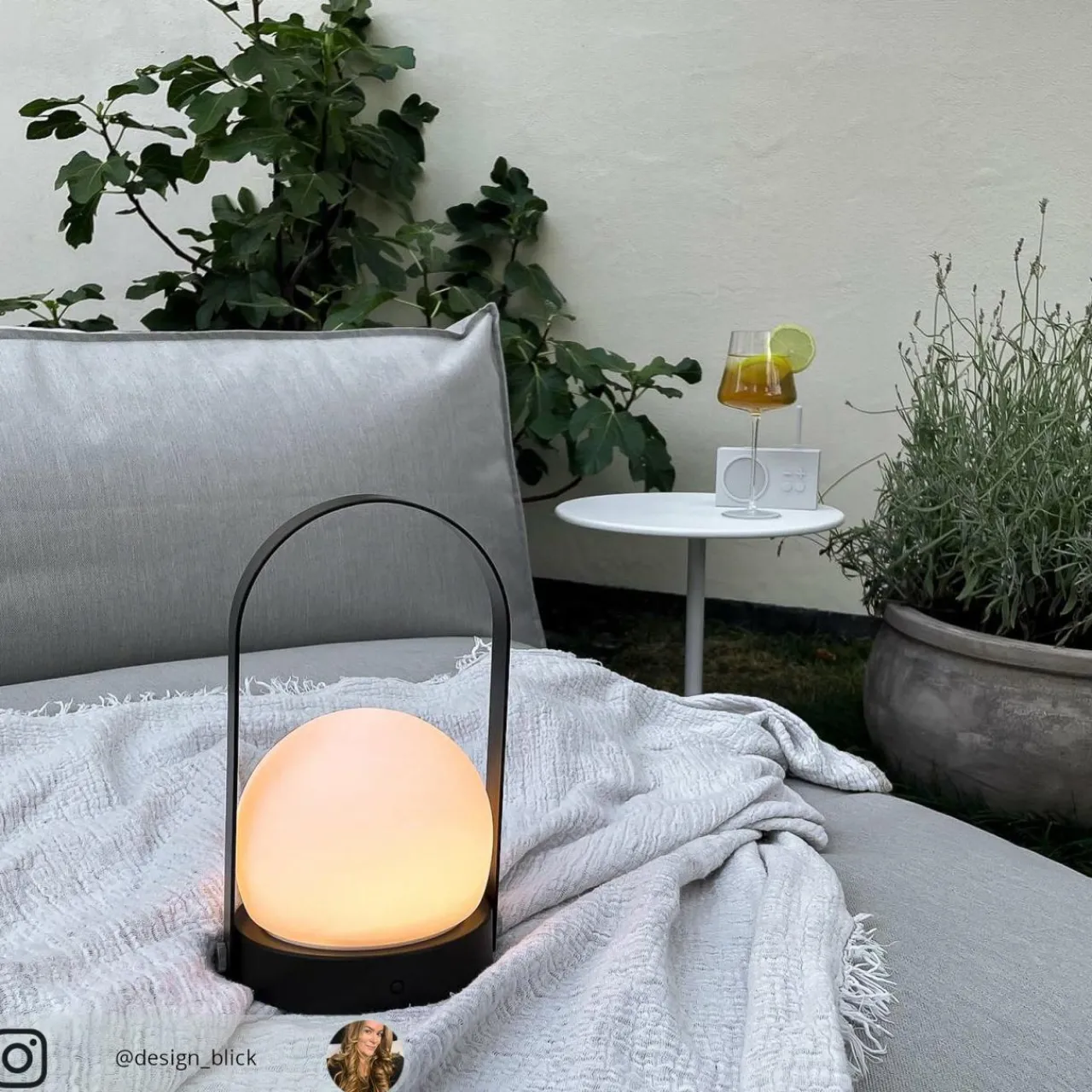 audo_carrie_lampe_dco_led_batterie_ip_olive_6.webp Audo Copenhagen Audo Carrie lampe déco LED batterie IP44, olive^ Lampes Décoratives