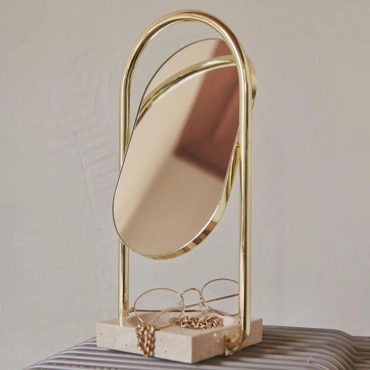 AYTM miroir de table Angui, doré, hauteur 35 cm, verre, marbre^ Meubles & Aménagements