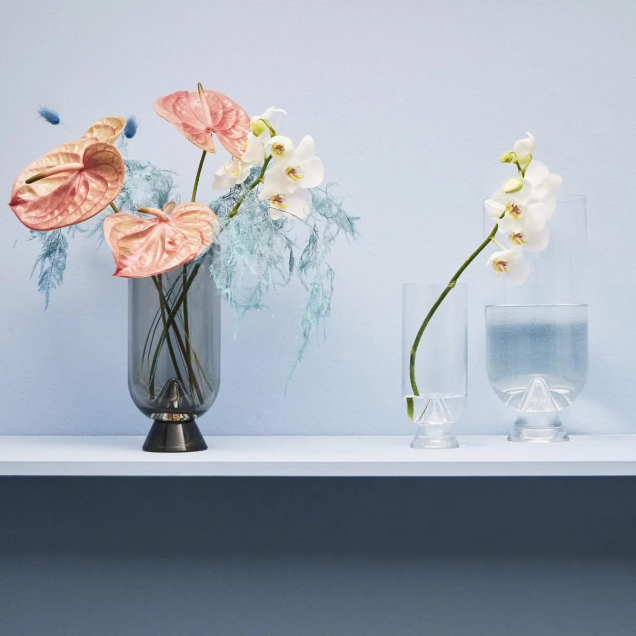 aytm_vase_glacies_gris_fum_hauteur__cm_verre_souffl__la_bouche_2.webp AYTM Vase Glacies, gris fumé, hauteur 29 cm, verre, soufflé à la bouche^ Meubles & Aménagements
