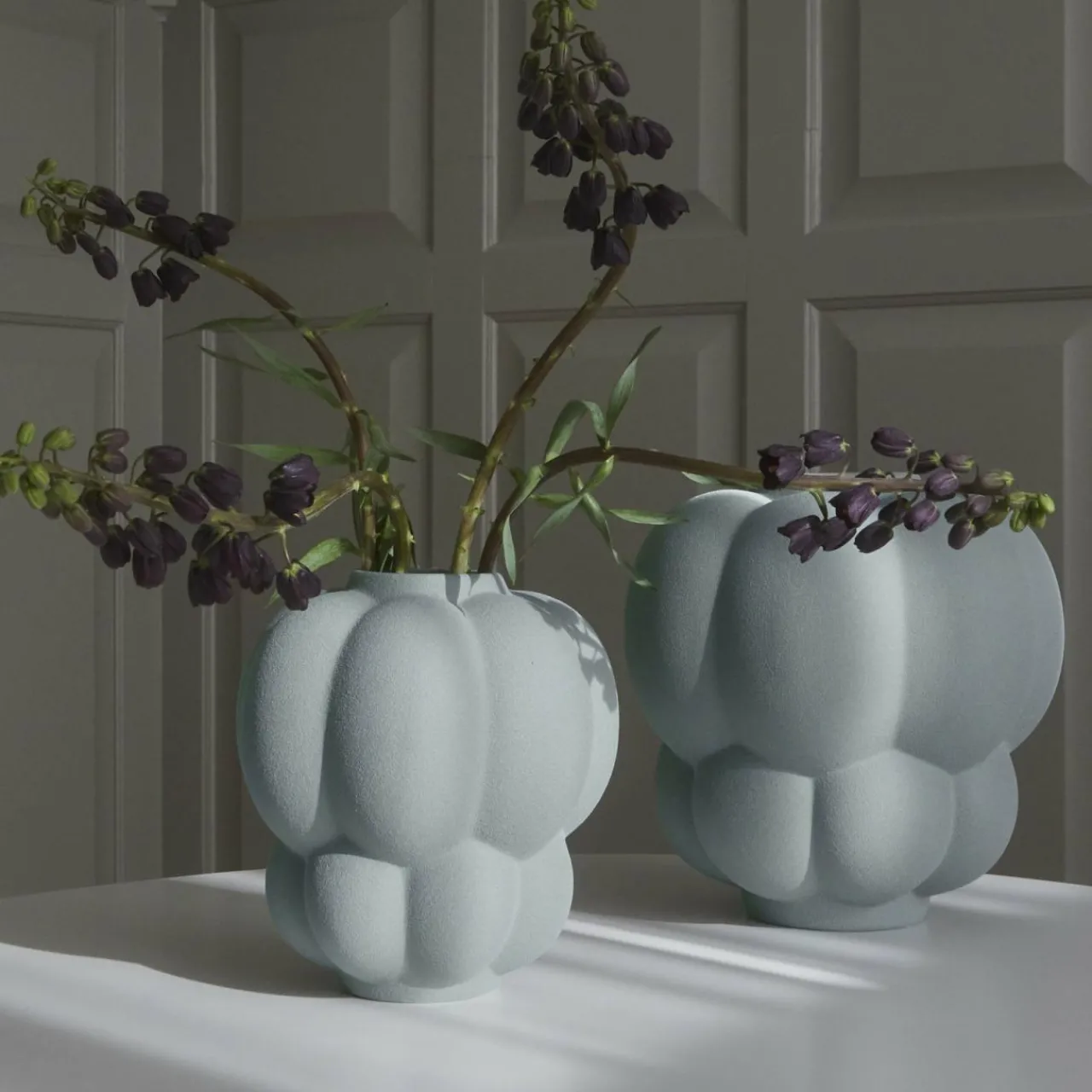 aytm_vase_uva_cramique_vert___cm_forme_de_raisin_3-1.webp AYTM Vase Uva, céramique, vert, Ø 20 cm, forme de raisin^ Meubles & Aménagements