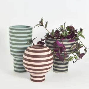 AYTM Vase Varia, vert, Ø 15 cm, hauteur 30 cm, céramique^ Meubles & Aménagements