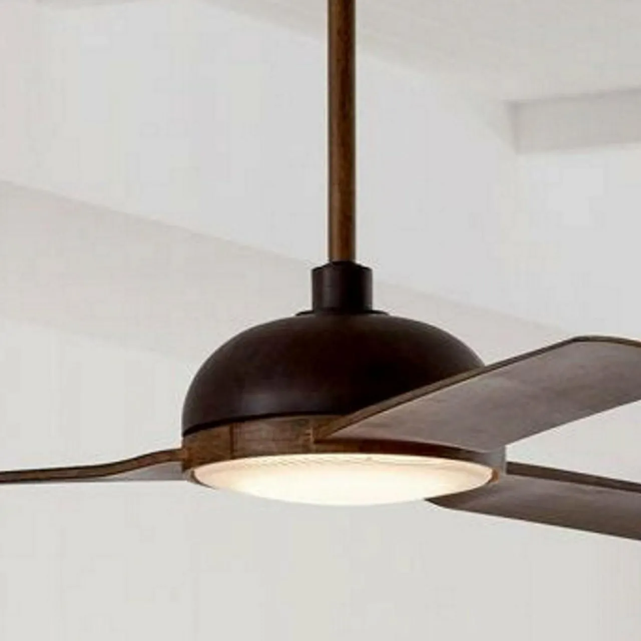 beacon_ventilateur_de_plafond_avec_lumire_unione_bronzekoa_silencieux_2.webp Beacon Lighting Beacon Ventilateur de plafond avec lumière Unione, bronze/koa, silencieux^ Ventilateurs