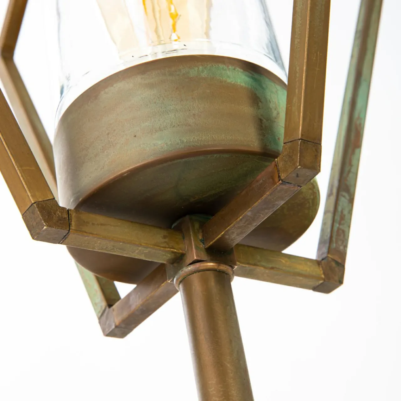borne_lumineuse_gemstone__laiton_antiqueclair__cm_0.webp Moretti Luce Borne lumineuse Gemstone 3457 laiton antique/clair 118 cm^ Suspensions D'Extérieur