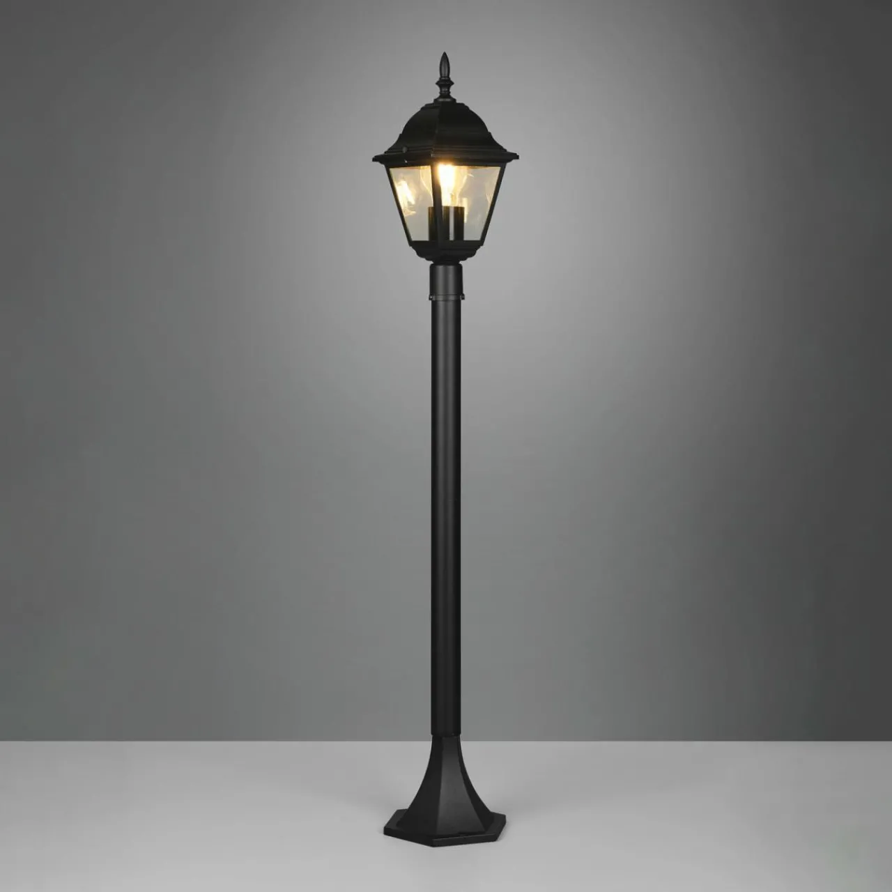 borne_lumineuse_livenza_noir_hauteur__cm_aluminium_ip_0.webp Trio Lighting Borne lumineuse Livenza, noir, hauteur 100 cm, aluminium, IP44^ Bornes Éclairage Extérieur
