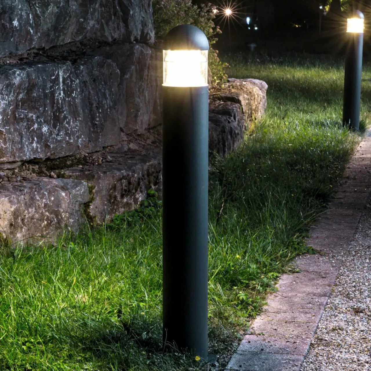 borne_lumineuse_simple_maris_0.webp Heitronic Borne lumineuse simple MARIS^ Bornes Éclairage Extérieur