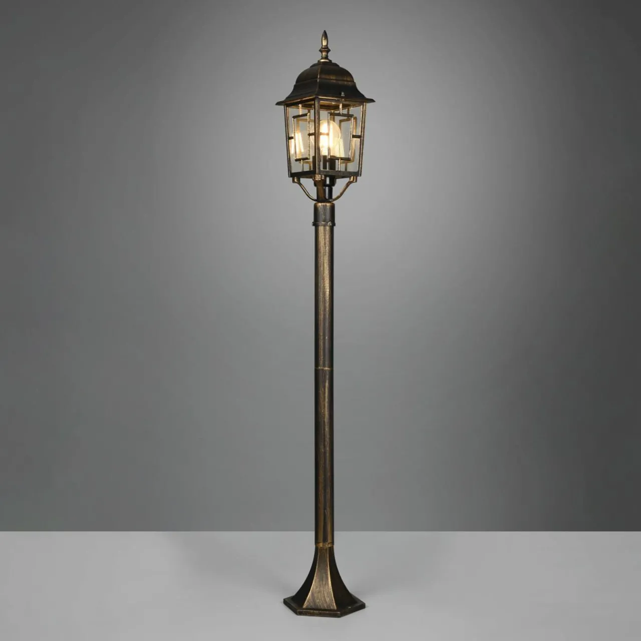 Trio Lighting Borne lumineuse Volturno, couleur rouille, hauteur 100 cm, aluminium^ Bornes Éclairage Extérieur