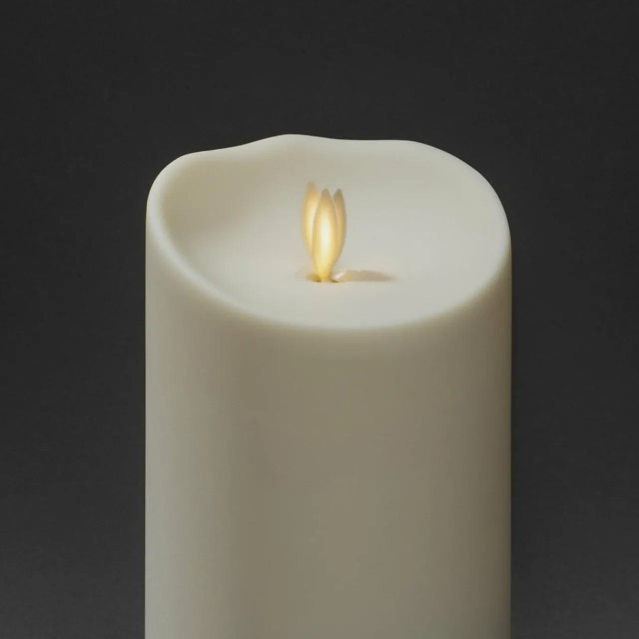 bougie_dcorative_led_ip_blanc_crme_fondu_cm_1.webp Konstsmide Christmas Bougie décorative LED IP44 blanc crème fondu 18,4cm^ Lumière De Noël