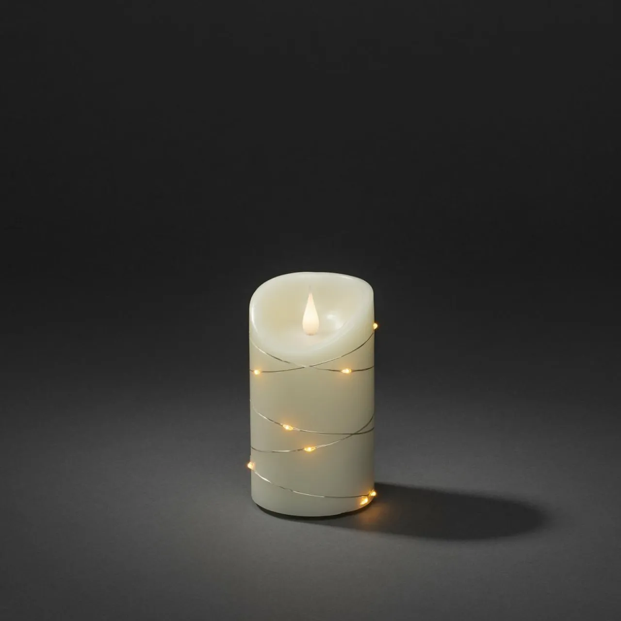 bougie_en_cire_led_crme_couleur_de_lumire_ambre_hauteurcm_0-1.webp Konstsmide Christmas Bougie en cire LED crème couleur de lumière ambre hauteur13cm^ Lumière De Noël