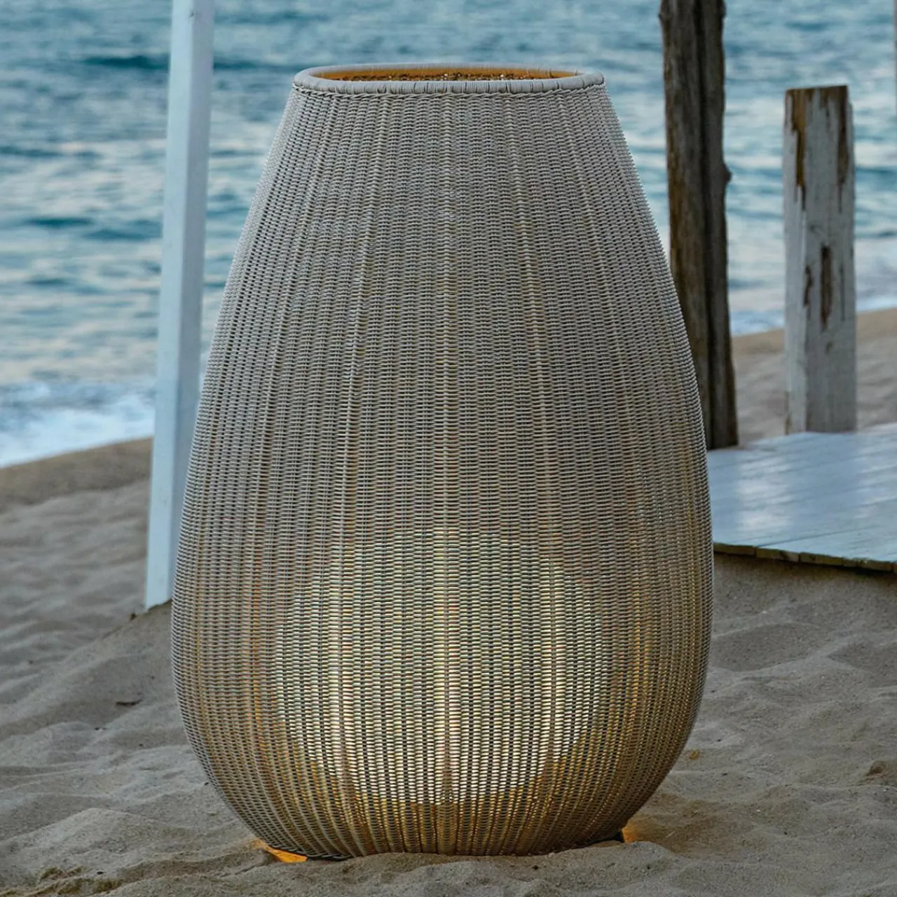 bover_amphora__luminaire_de_terrasse_light_beige_0.webp Bover Amphora 02 luminaire de terrasse light beige^ Lampes Décoratives