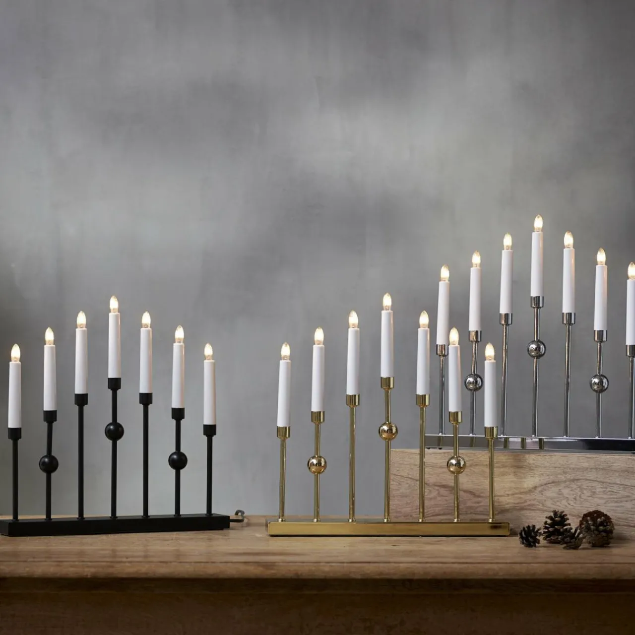 chandelier_gustav_noir_mtal_hauteur__cm__lampes_1.webp STAR TRADING Chandelier Gustav, noir Métal hauteur 37 cm 7 lampes^ Lumière De Noël