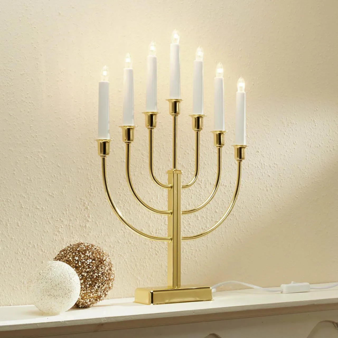 chandelier_kristina_laiton_mtal_hauteur_cm__lampes_2.webp STAR TRADING Chandelier Kristina, laiton métal hauteur 47cm 7 lampes^ Lumière De Noël
