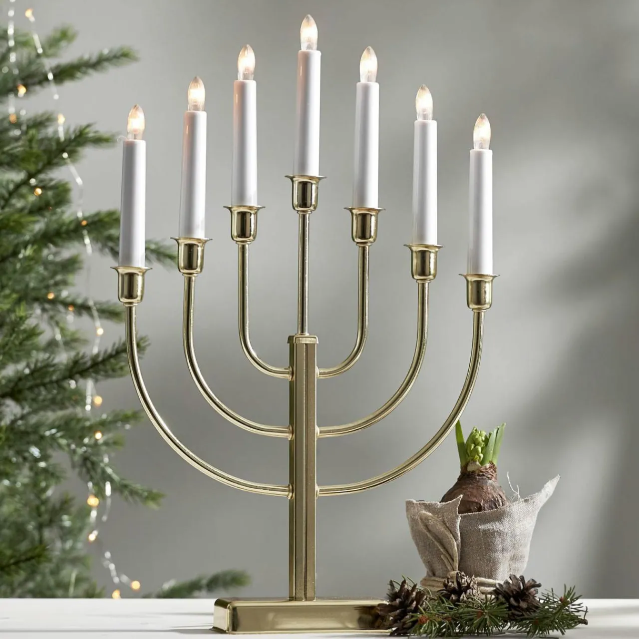 chandelier_kristina_laiton_mtal_hauteur_cm__lampes_5.webp STAR TRADING Chandelier Kristina, laiton métal hauteur 47cm 7 lampes^ Lumière De Noël