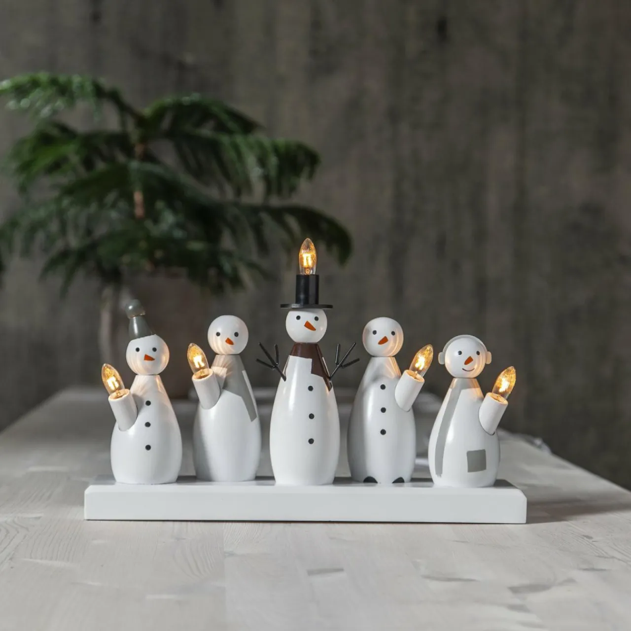 chandelier_snowman__cinq_lampes_0.webp STAR TRADING Chandelier Snowman, à cinq lampes^ Lumière De Noël