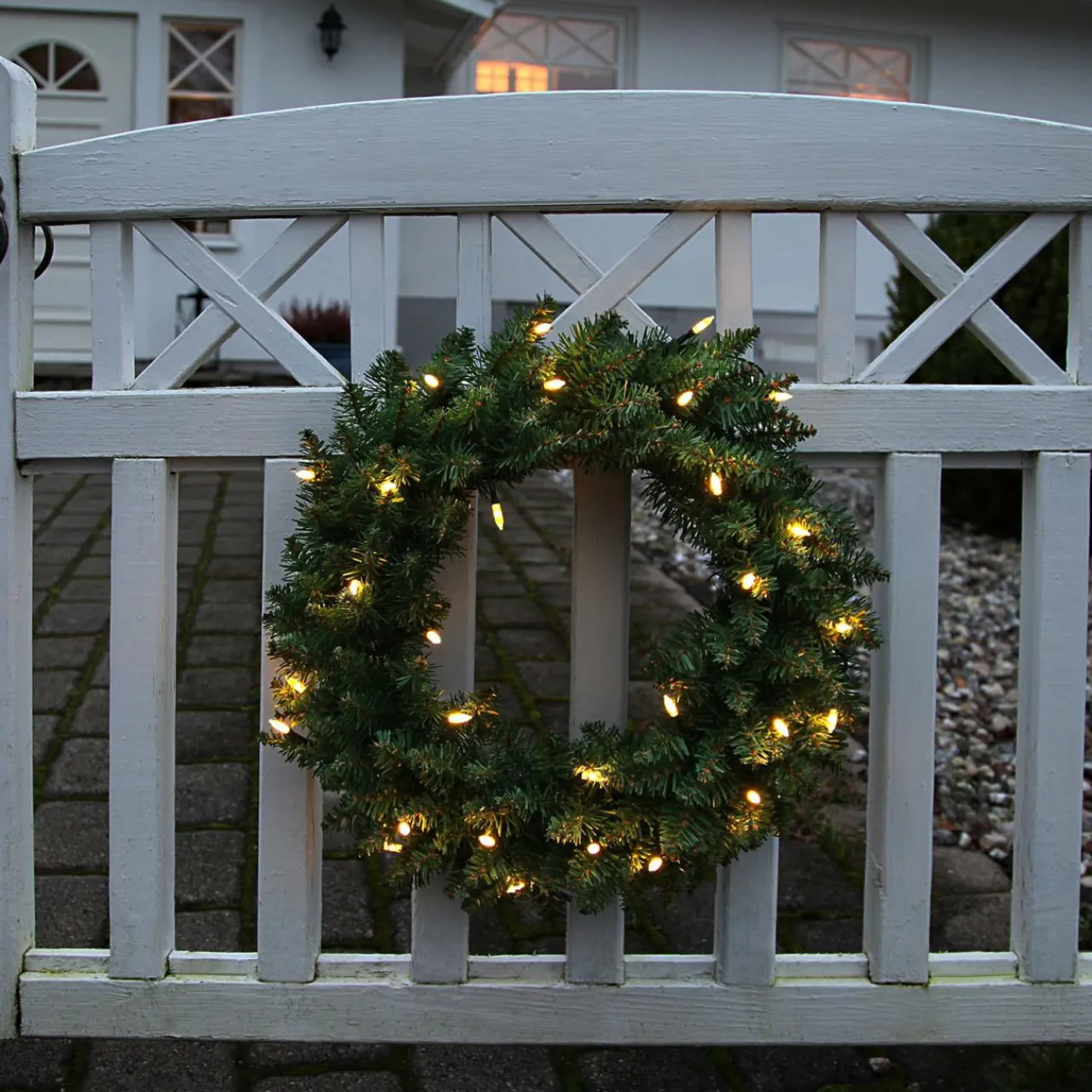 couronne_de_sapin_led_calgary__cm_0.webp STAR TRADING Couronne de sapin LED Calgary Ø 50 cm^ Lumière De Noël