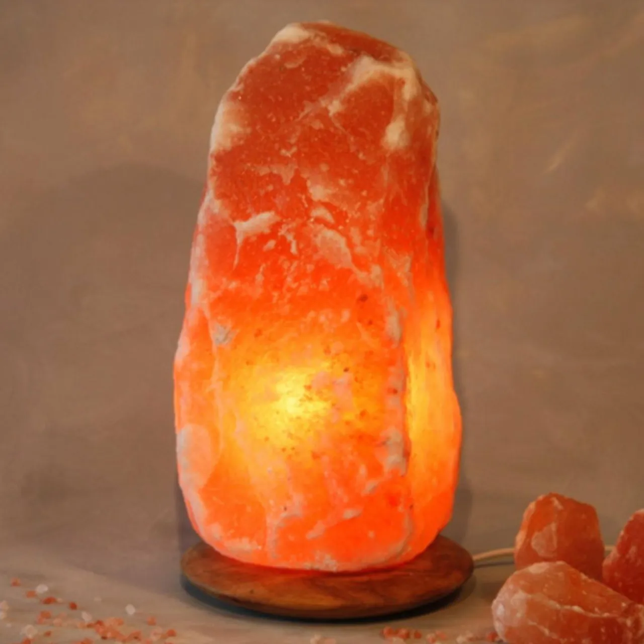 cristal_de_sel_lumineux_rock_avec_socle_en_bois_0.webp Wagner Life Cristal de sel lumineux Rock avec socle en bois^ Lampes Décoratives