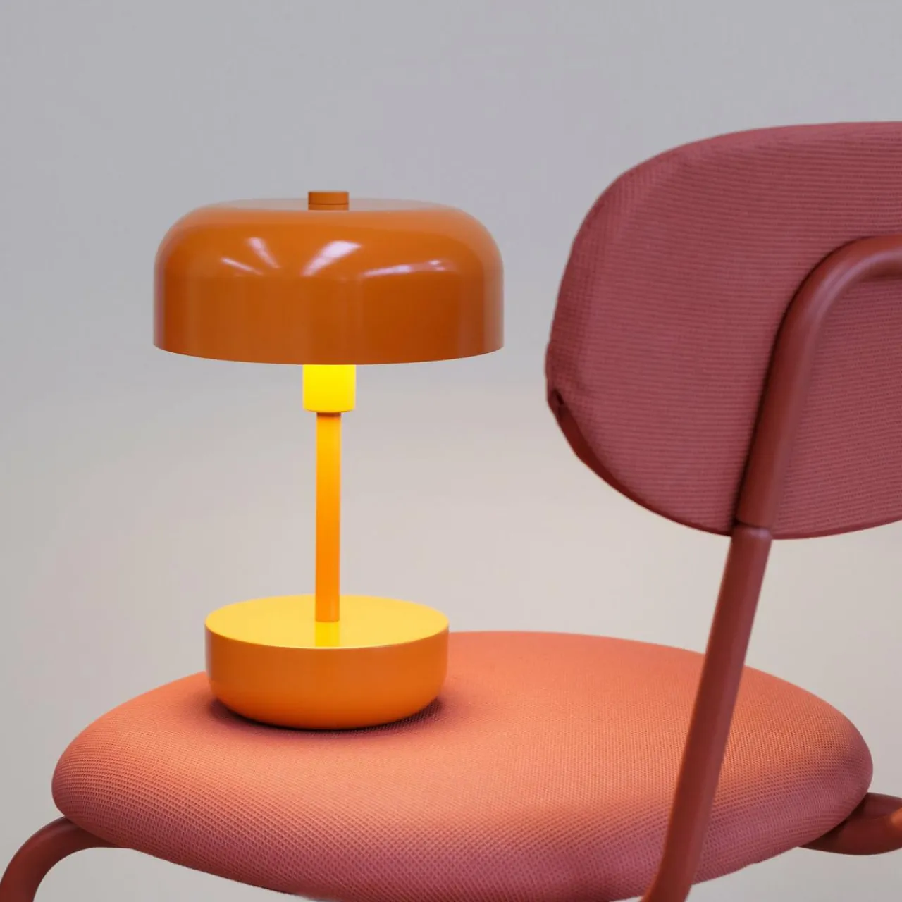 dyberg_larsen_haipot_lampe_de_table_led_batterie_orange_0.webp Dyberg Larsen Haipot lampe de table LED batterie orange^ Lampes Décoratives