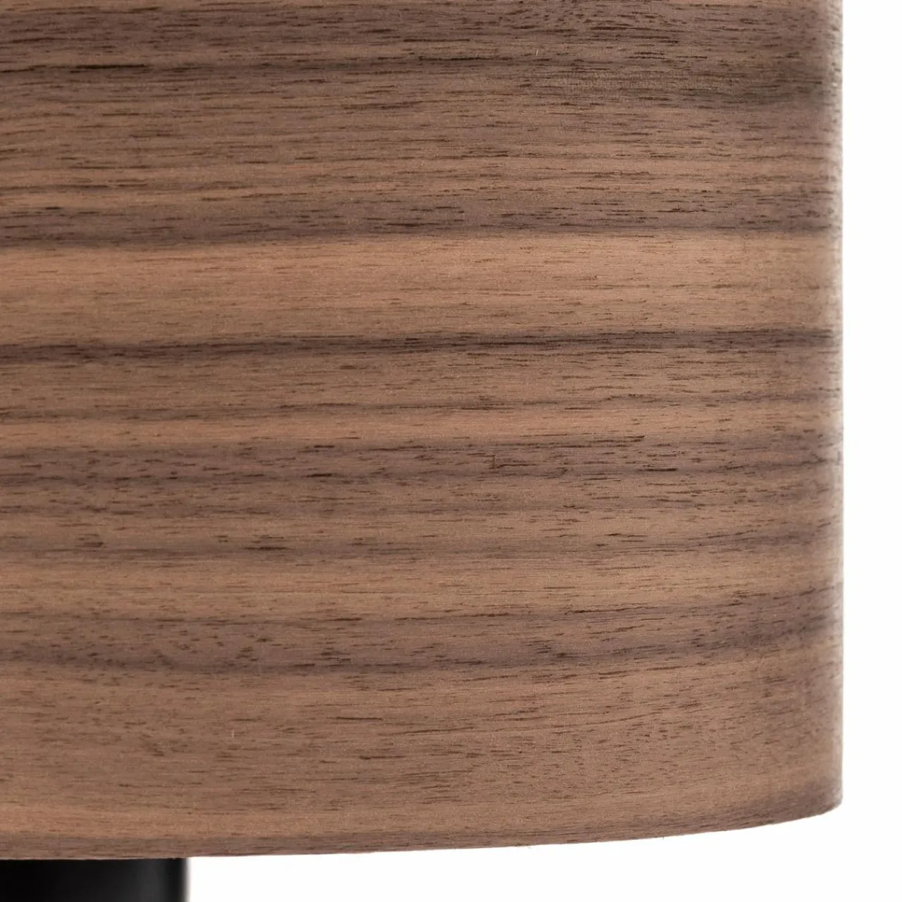 envostar_veneer_lampe__poser_noix___cm_3-1.webp Envostar Veneer lampe à poser noix Ø 20,5 cm^ Luminaires Durables