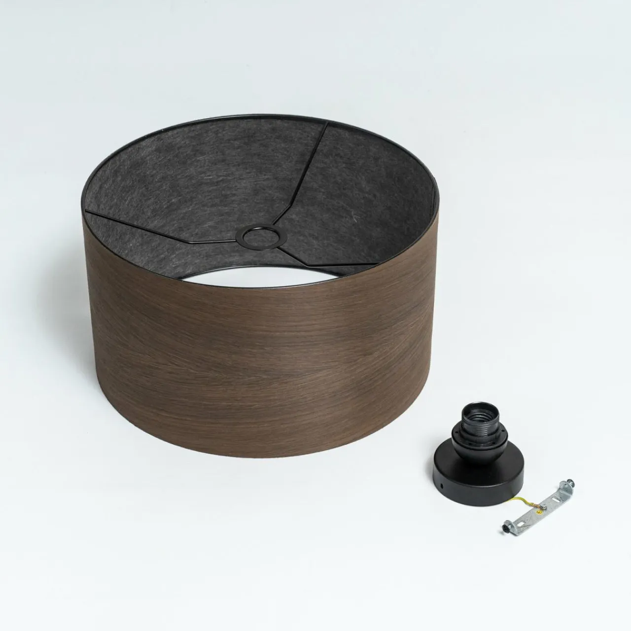 envostar_veneer_plafonnier_chne_fum__cm_6.webp Envostar Veneer plafonnier chêne fumé Ø 40cm^ Luminaires Durables