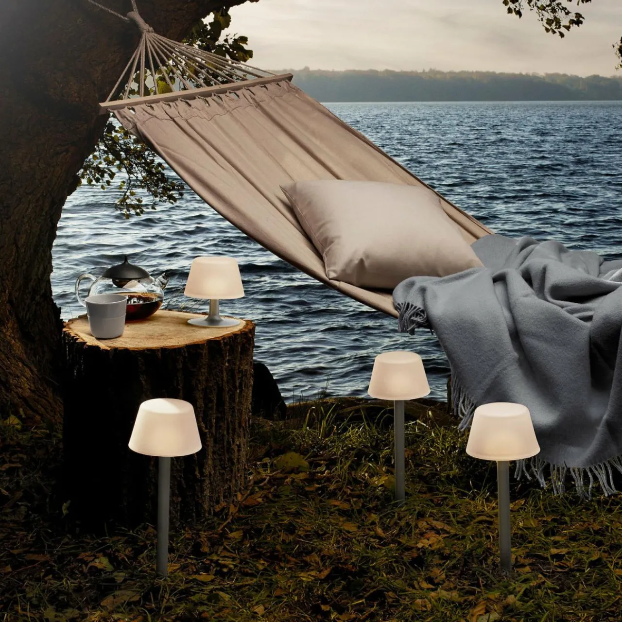 eva_solo_sunlight_lampe_solaire_led_givre_0.webp Eva Solo SunLight lampe solaire LED givrée^ Lampes Décoratives