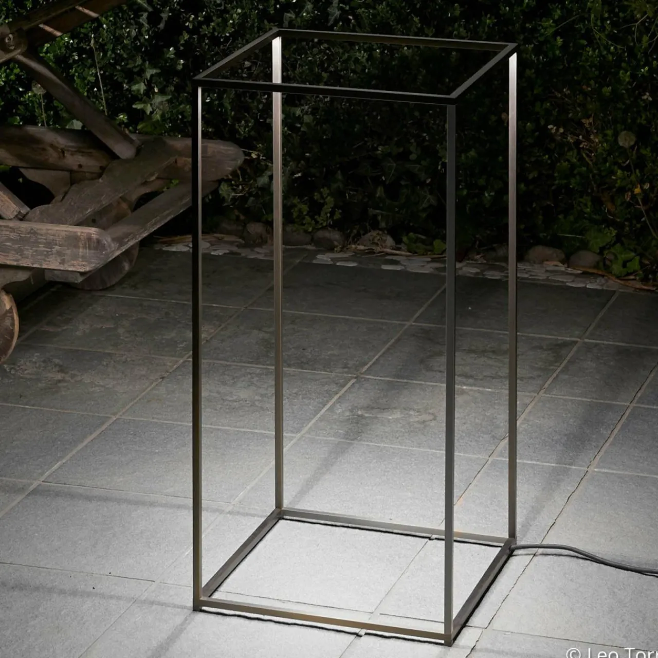 flos_ipnos_outdoor__lampe_extrieur_designer_led_2.webp FLOS Ipnos Outdoor - lampe extérieur designer LED^ Lampes Décoratives
