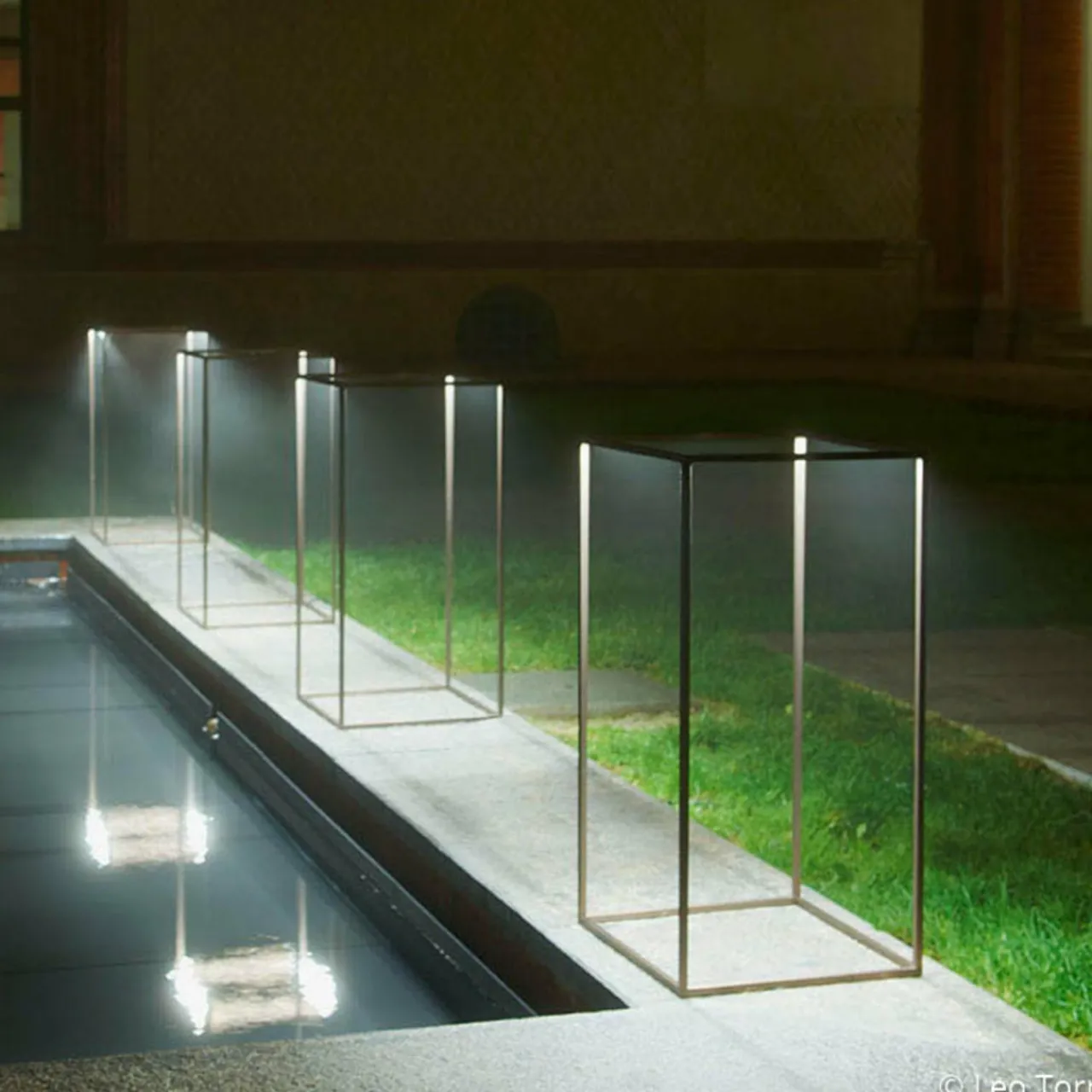 flos_ipnos_outdoor__lampe_extrieur_designer_led_6.webp FLOS Ipnos Outdoor - lampe extérieur designer LED^ Lampes Décoratives