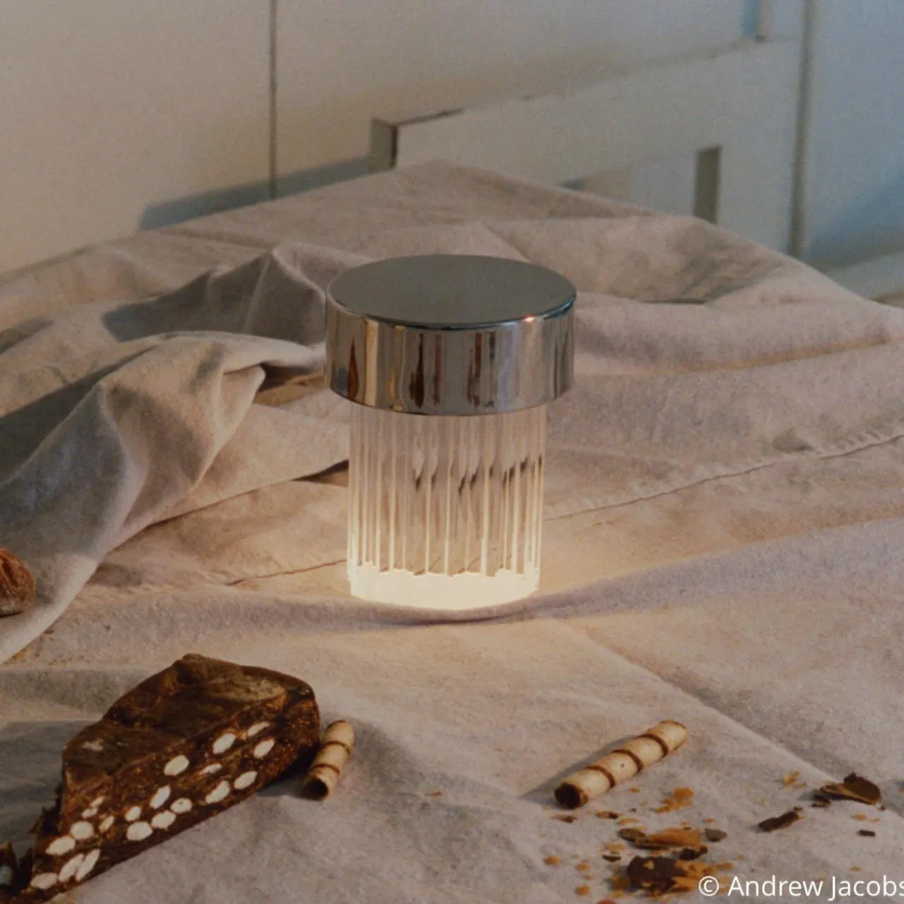 flos_lampe_de_table_led_rechargeable_last_order_strie_acier_ip_0.webp FLOS lampe de table LED rechargeable Last Order, striée, acier, IP55^ Lampes Décoratives