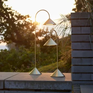 FRANDSEN lampe de table LED Grasp, couleur laiton, hauteur 47 cm^ Lampes Décoratives