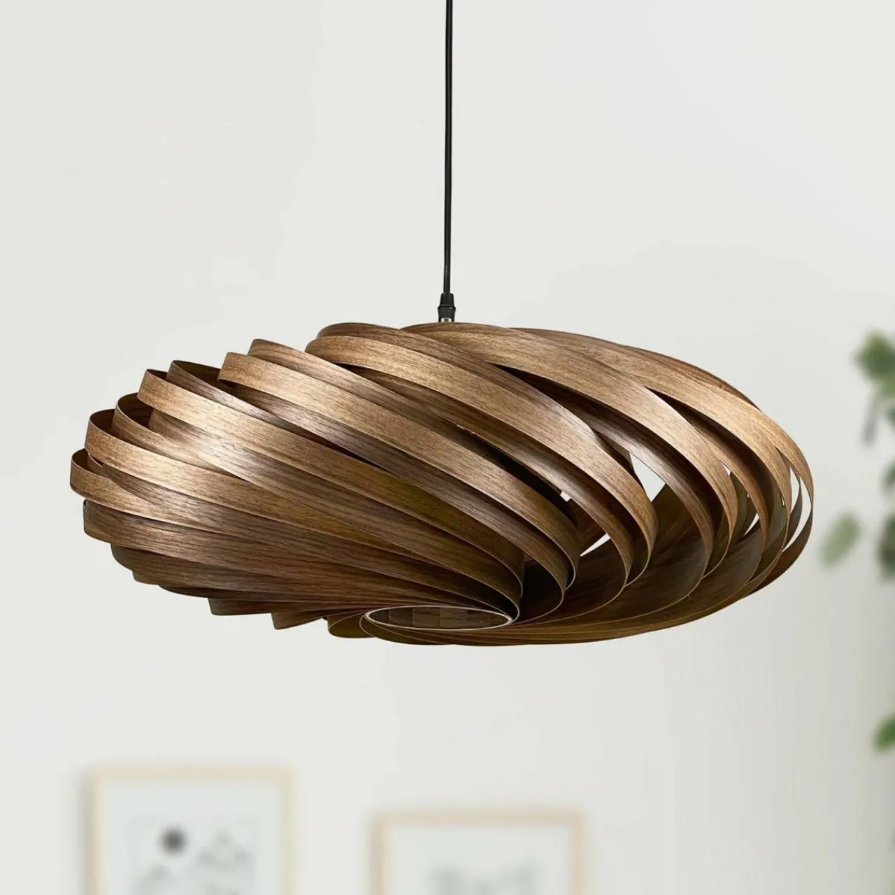 gofurnit_veneria_suspension_noisetier___cm_2.webp Gofurnit Veneria suspension, noisetier, Ø 60 cm^ Luminaires Durables