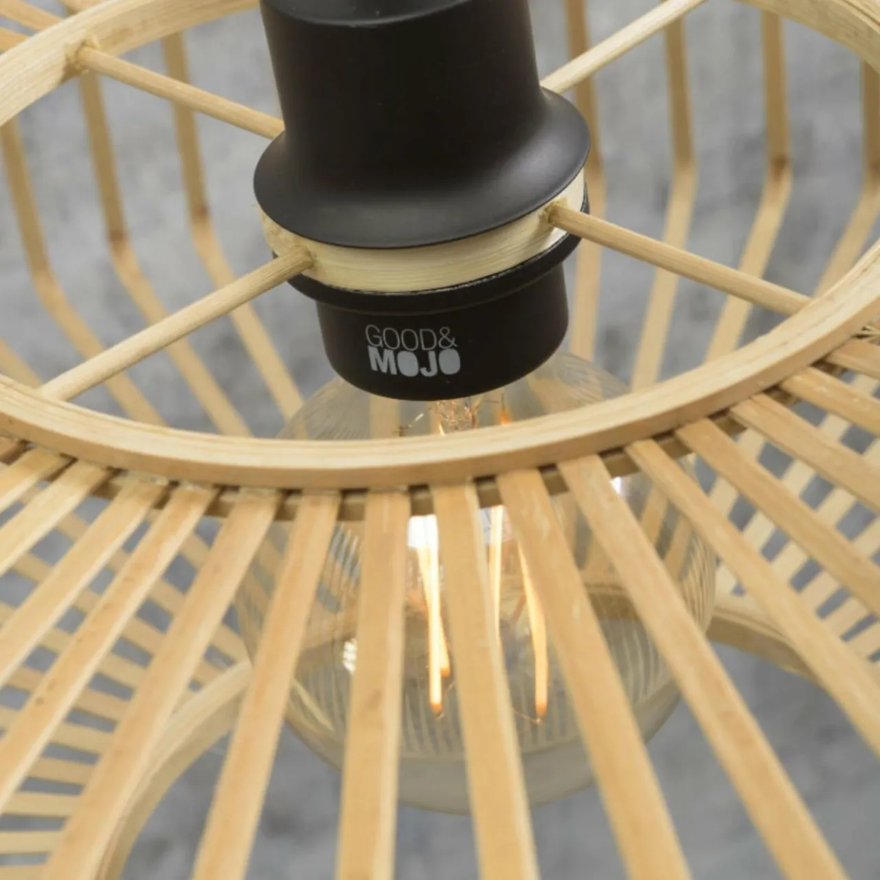 good__mojo_bromo_suspension_en_bambou__cm_2.webp Good & Mojo Bromo Suspension en bambou Ø 40cm^ Luminaires Durables
