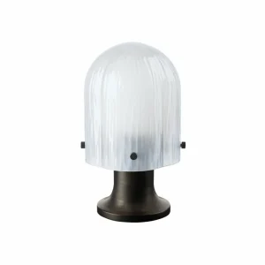 GUBI Lampe à poser rechargeable Seine, IP44, laiton antique, verre mat^ Lampes Décoratives