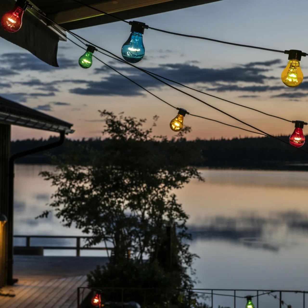 Konstsmide Christmas Guirlande Biergarten 10 ampoules LED colorées^ Lampes Décoratives