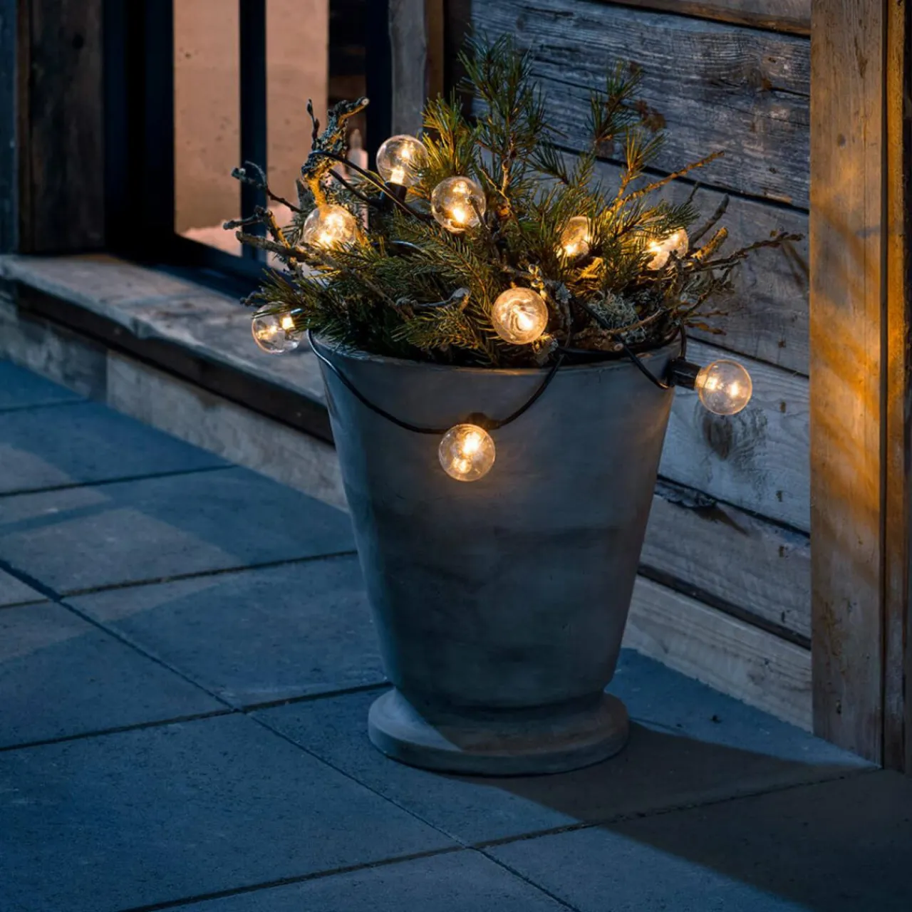 guirlande_led_filament_ambre__lampes_1.webp Konstsmide Christmas Guirlande LED filament ambre 10 lampes^ Lampes Décoratives