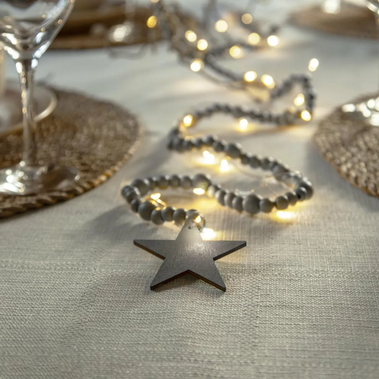 guirlande_lumineuse_led_beady_greige_perles_en_bois__cm_pile_0.webp STAR TRADING Guirlande lumineuse LED Beady, greige, perles en bois, 150 cm, pile^ Lumière De Noël