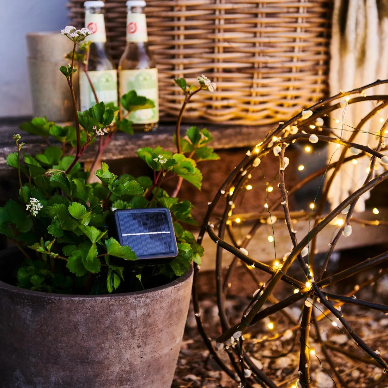 guirlande_lumineuse_solaire_led_knirke_solar__m__led_1-1.webp Sirius Guirlande lumineuse solaire LED Knirke Solar 7,9 m 80 LED^ Lumière De Noël