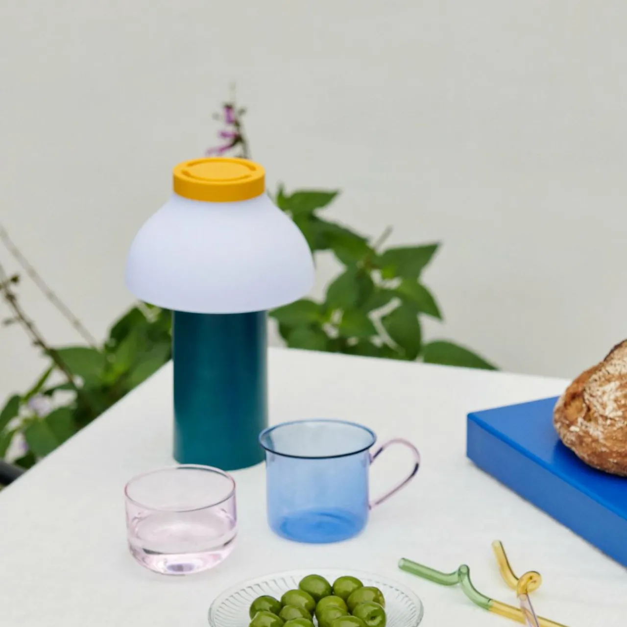 hay_pc_portable_lampe_de_table_led_batterie_vert_ocan_4.webp HAY PC Portable lampe de table LED Batterie, vert océan^ Lampes Décoratives