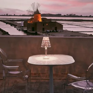 Kartell Big Battery - lampe à poser IP54, transp.^ Lampes Décoratives