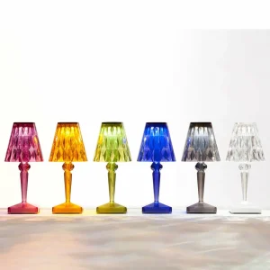 Kartell Lampe à poser LED décorative Battery, prune^ Lampes Décoratives