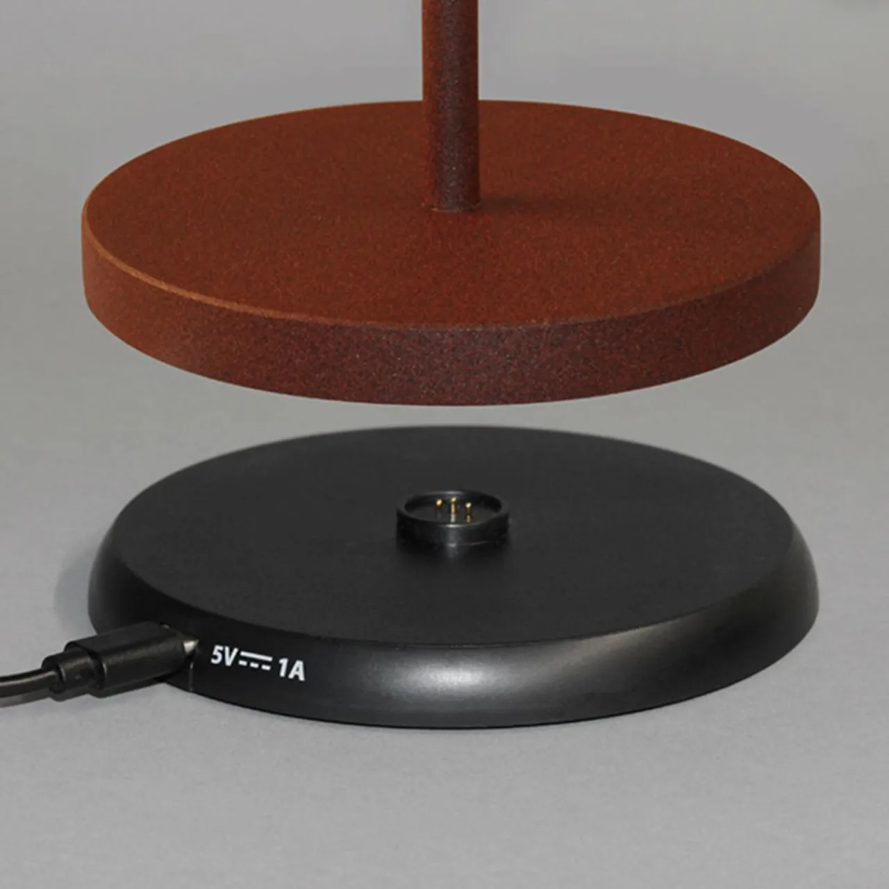 lampe_batterie_led_cosenza__cm_rouille_4.webp FH Lighting Lampe batterie LED Cosenza 2.0, 34 cm rouille^ Lampes Décoratives