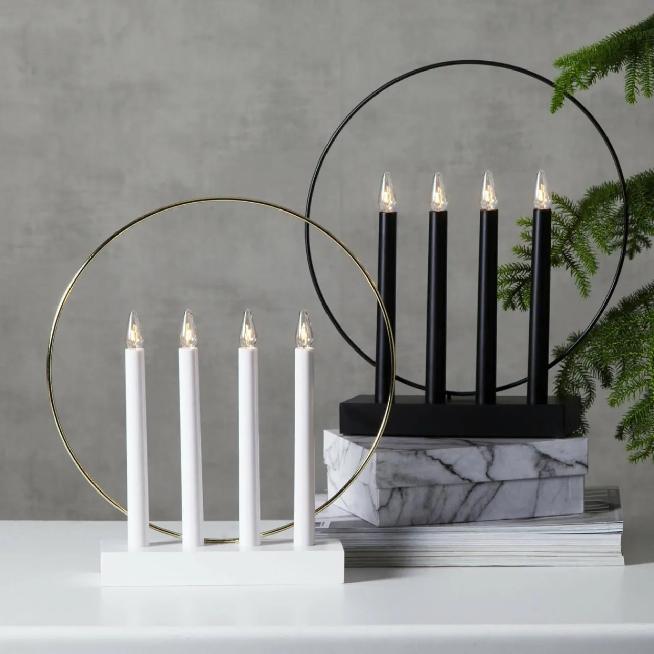 lampe_dco_fentre_glossy_anneau__lampes_blanche_1.webp STAR TRADING Lampe déco fenêtre Glossy anneau 4 lampes, blanche^ Lumière De Noël