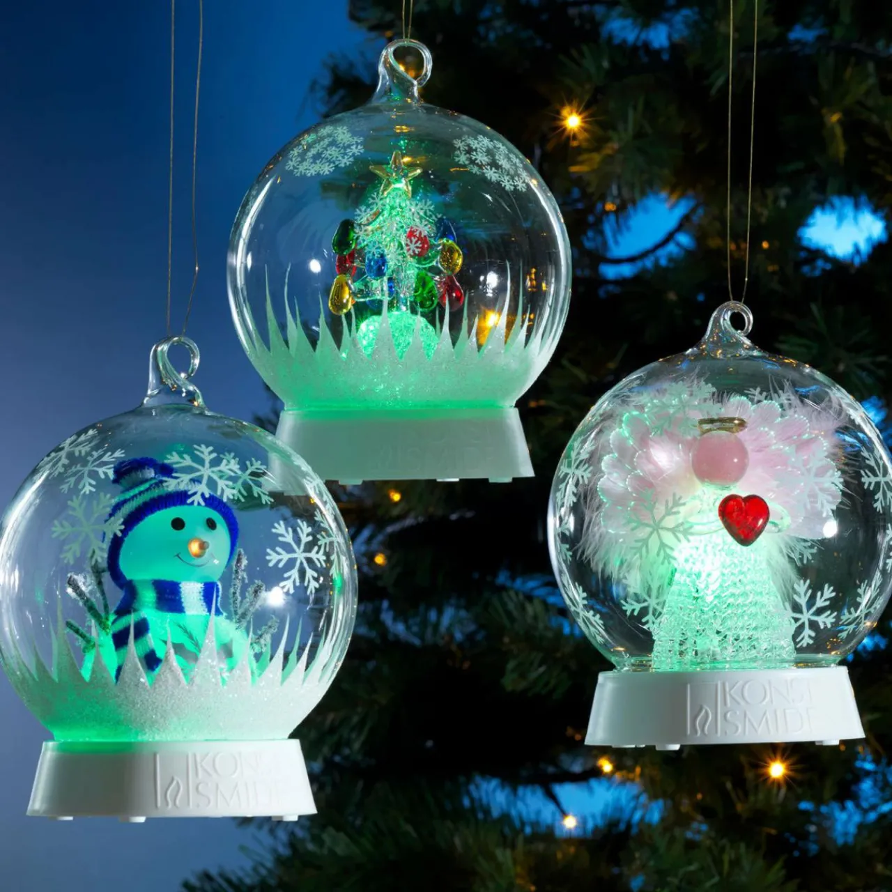 lampe_dco_led_sphre_de_verre_bonhomme_de_neige_1.webp Konstsmide Christmas Lampe déco LED sphère de verre bonhomme de neige^ Lumière De Noël
