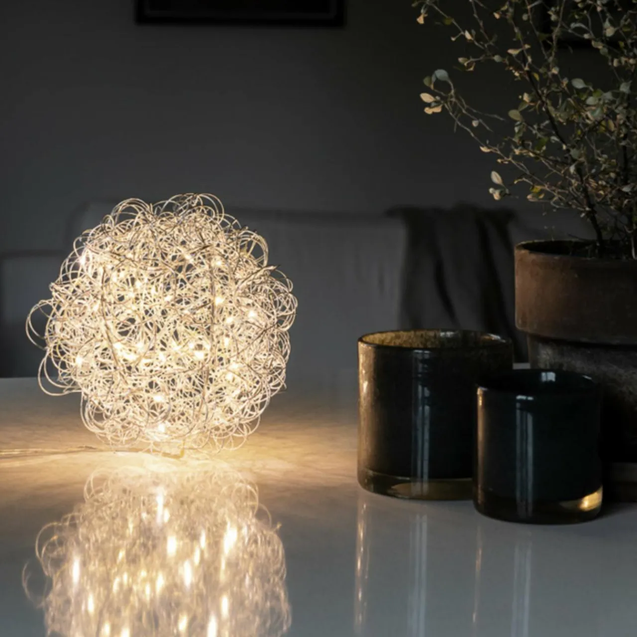 lampe_dcorative_led_drahtball__cm__leds_1-1.webp Konstsmide Christmas Lampe décorative LED Drahtball, Ø 20cm, 40 LEDs^ Lumière De Noël