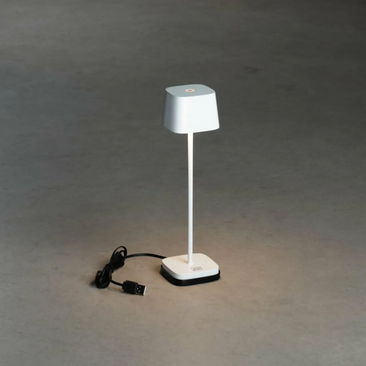 lampe_de_table_led_caprimini_extrieur_blanche_0.webp Konstsmide Lampe de table LED Capri-Mini extérieur, blanche^ Lampes Décoratives