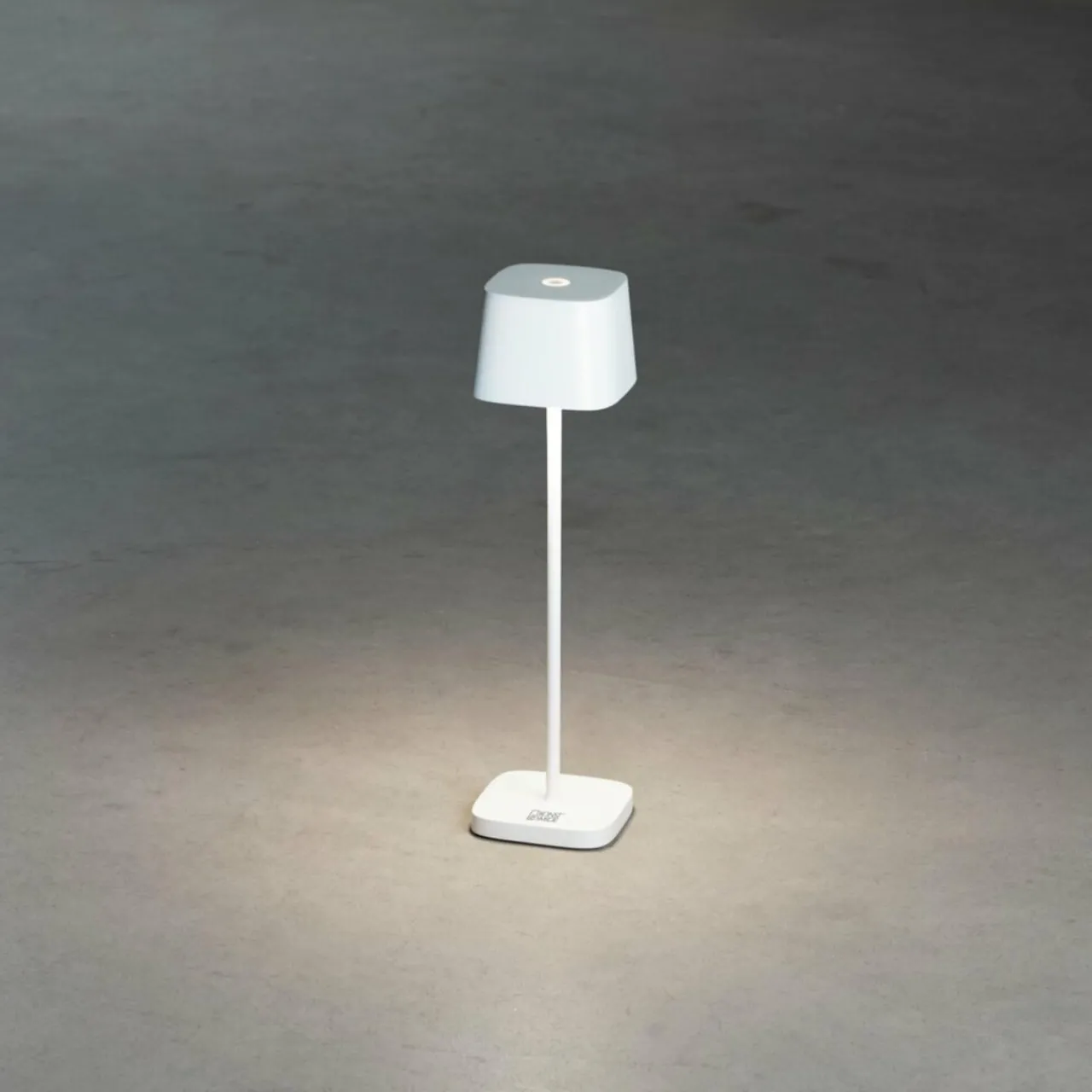 lampe_de_table_led_caprimini_extrieur_blanche_5.webp Konstsmide Lampe de table LED Capri-Mini extérieur, blanche^ Lampes Décoratives