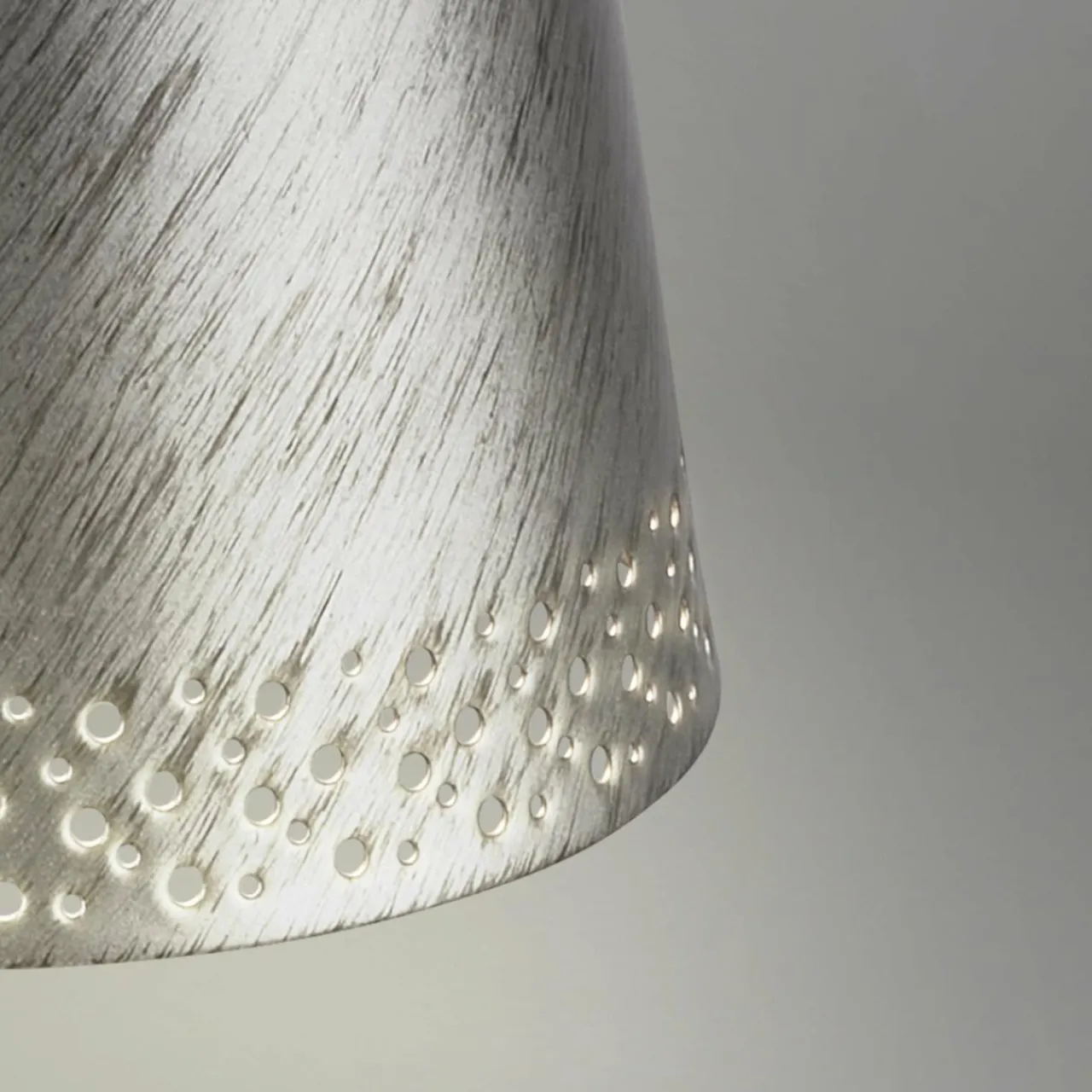 Briloner Lampe de table LED Kiki avec poser rechargeable 3.000K argent antique^ Lampes Décoratives