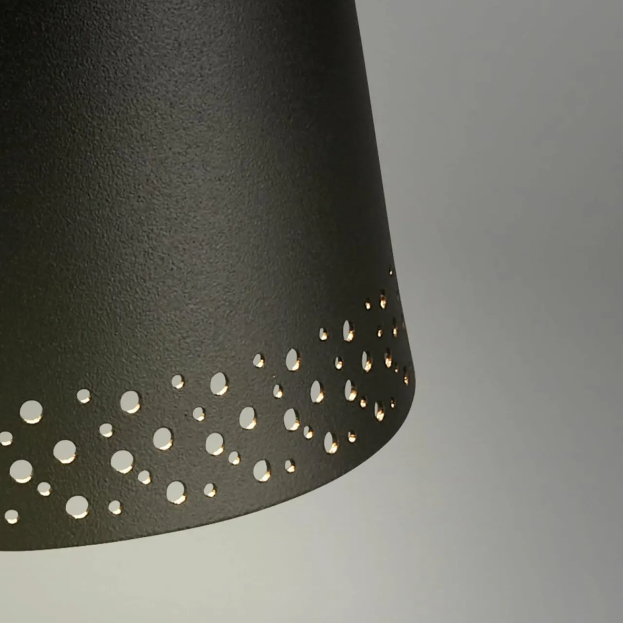 Briloner Lampe de table LED Kiki avec poser rechargeable 3.000K noir/or^ Lampes Décoratives