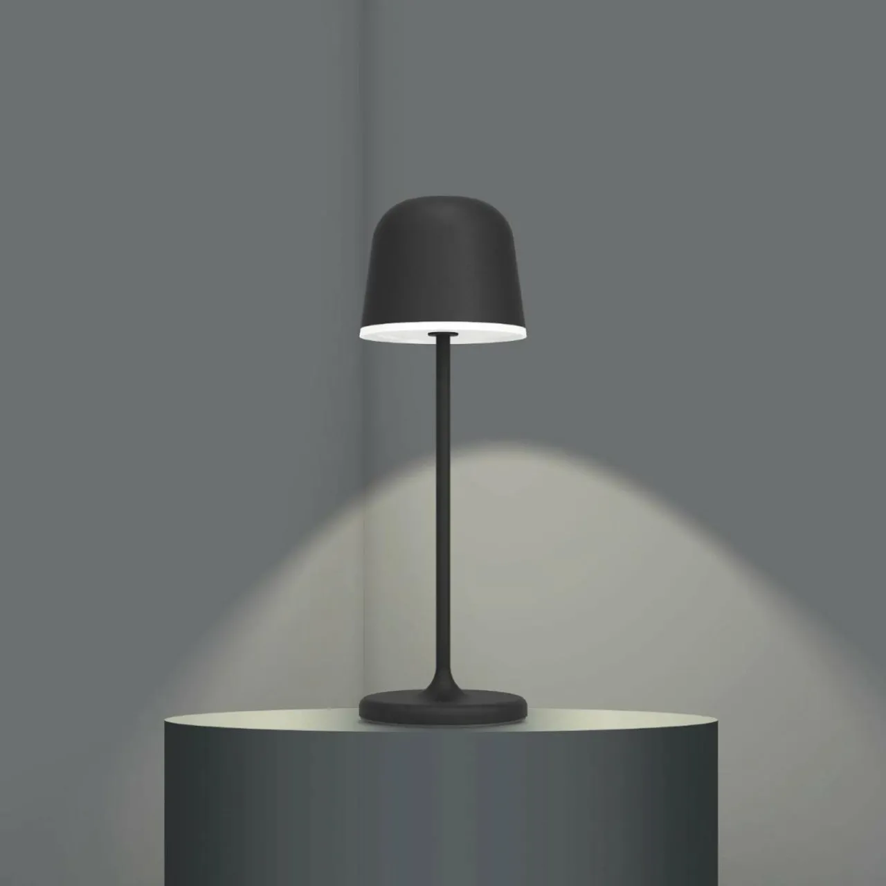lampe_de_table_led_mannera_batterie_noire_1.webp EGLO Lampe de table LED Mannera, batterie, noire^ Lampes Décoratives