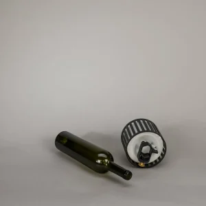 Konstsmide Lampe de table LED rechargeable Bottle, noir, aluminium, IP54, variateur^ Lampes Décoratives